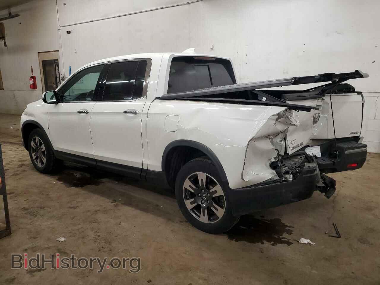2018 HONDA RIDGELINE - VIN: 5FPYK3F76JB015213 - Фото 2
