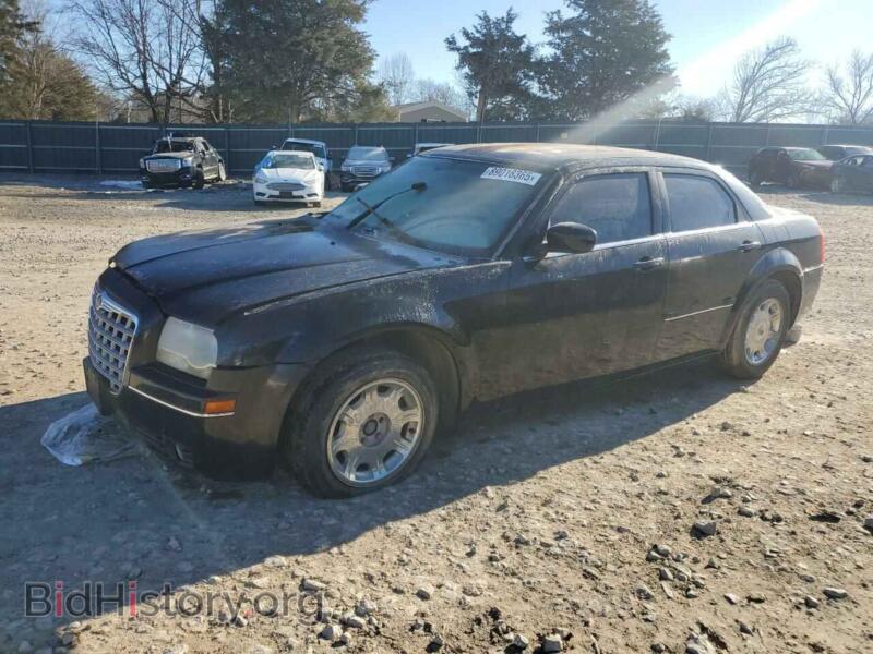 2005 Chrysler 300 Touring (VIN 2C3AA53G05H652406) — фото 1 из 12, Copart, повреждение: бок
