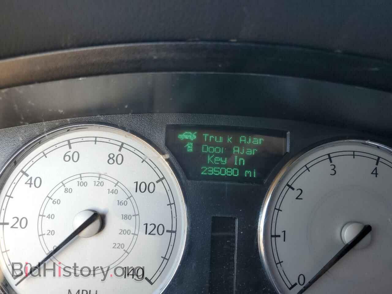 2005 CHRYSLER 300 - VIN: 2C3AA53G05H652406 - Фото 9