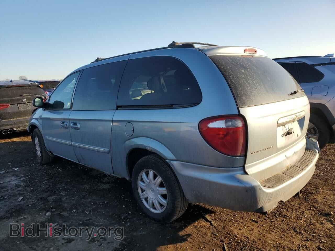 2006 CHRYSLER MINIVAN - VIN: 2A4GP54LX6R634940 - Фото 2