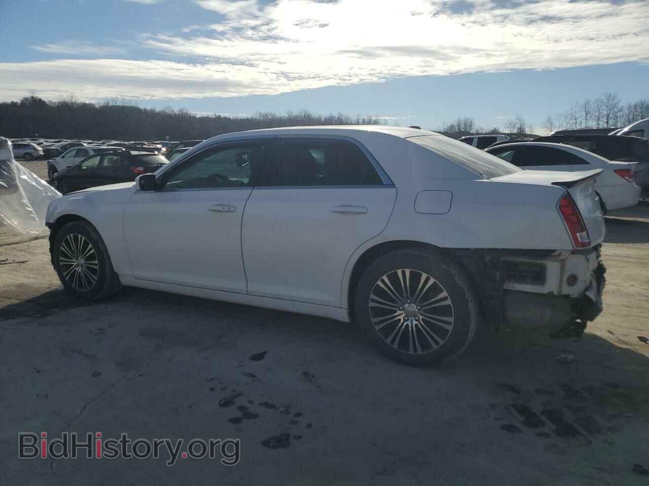 2014 CHRYSLER 300 - VIN: 2C3CCAGG2EH190341 - Фото 2