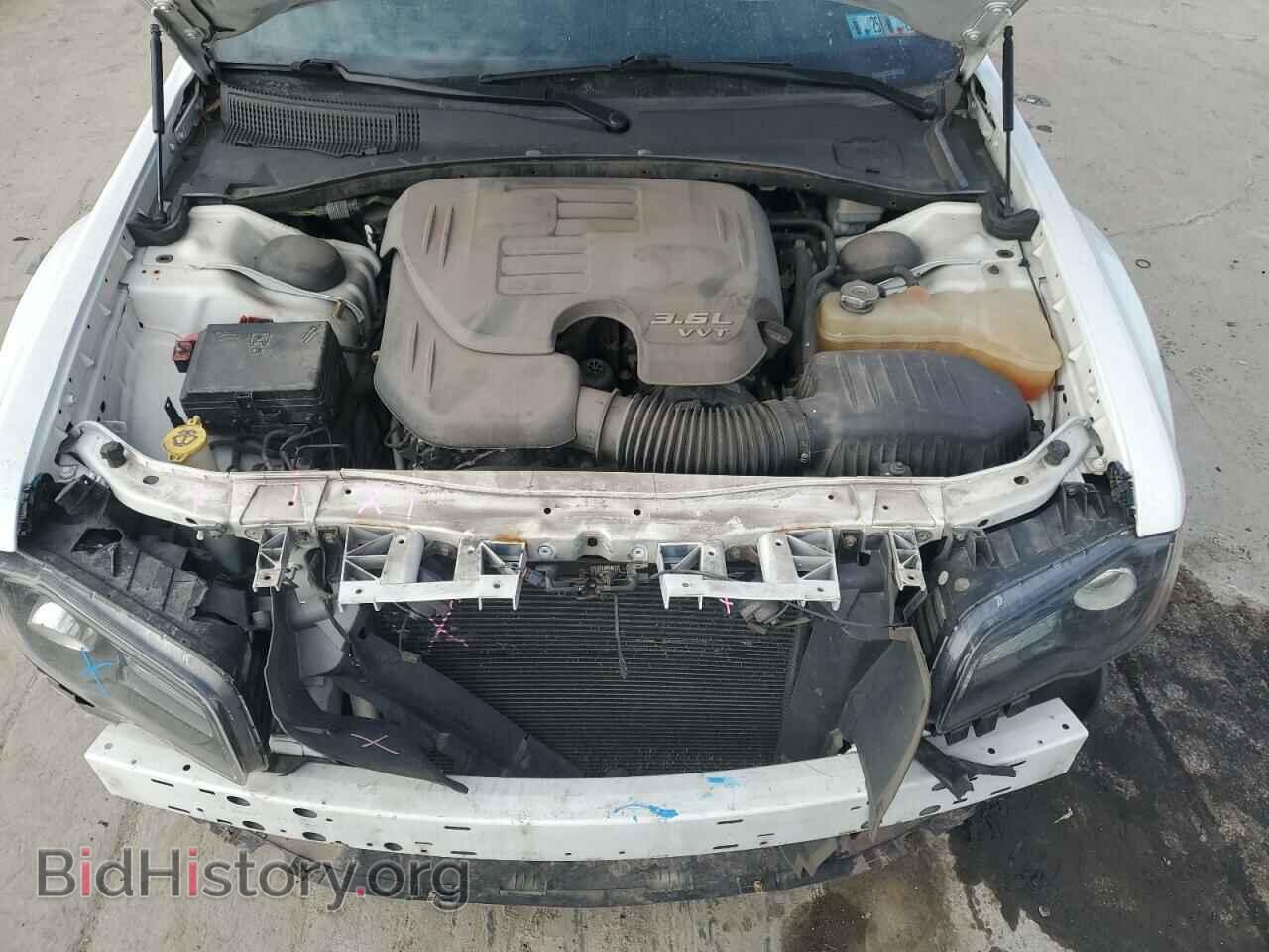2014 CHRYSLER 300 - VIN: 2C3CCAGG2EH190341 - Фото 11