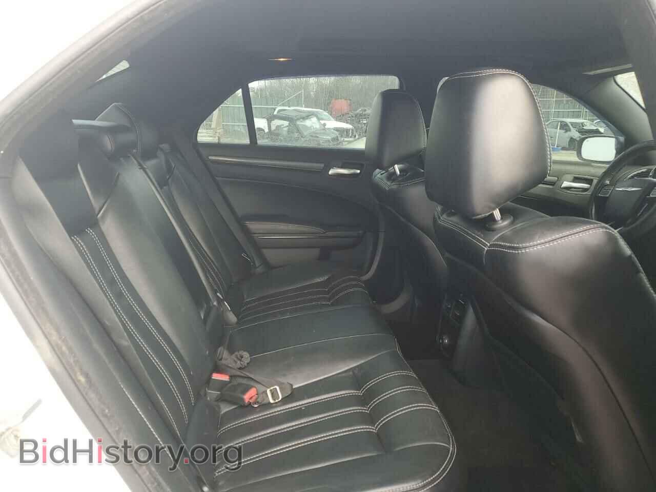 2014 CHRYSLER 300 - VIN: 2C3CCAGG2EH190341 - Фото 10