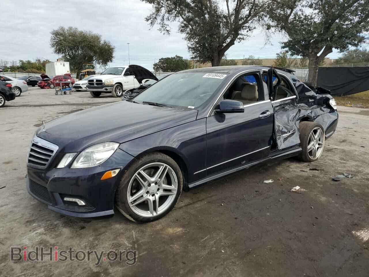 Photo WDDHF5GB3BA416472 - MERCEDES-BENZ E-CLASS 2011