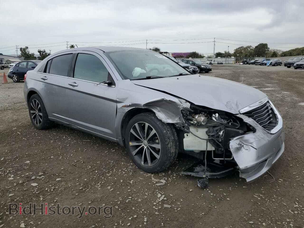 2013 CHRYSLER 200 - VIN: 1C3CCBBG8DN700212 - Photo 4