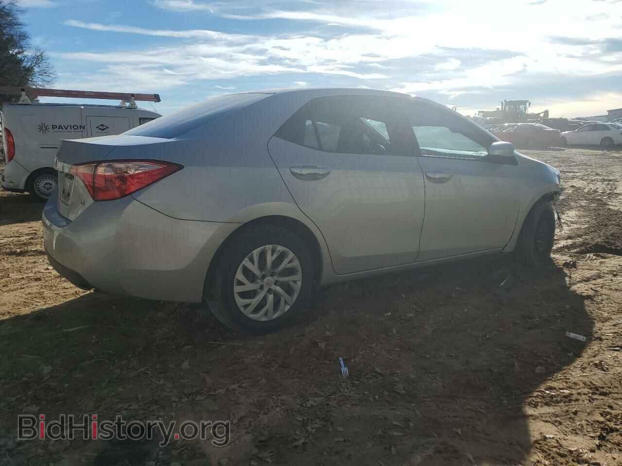 2018 TOYOTA COROLLA - VIN: 5YFBURHE2JP841679 - Фото 3