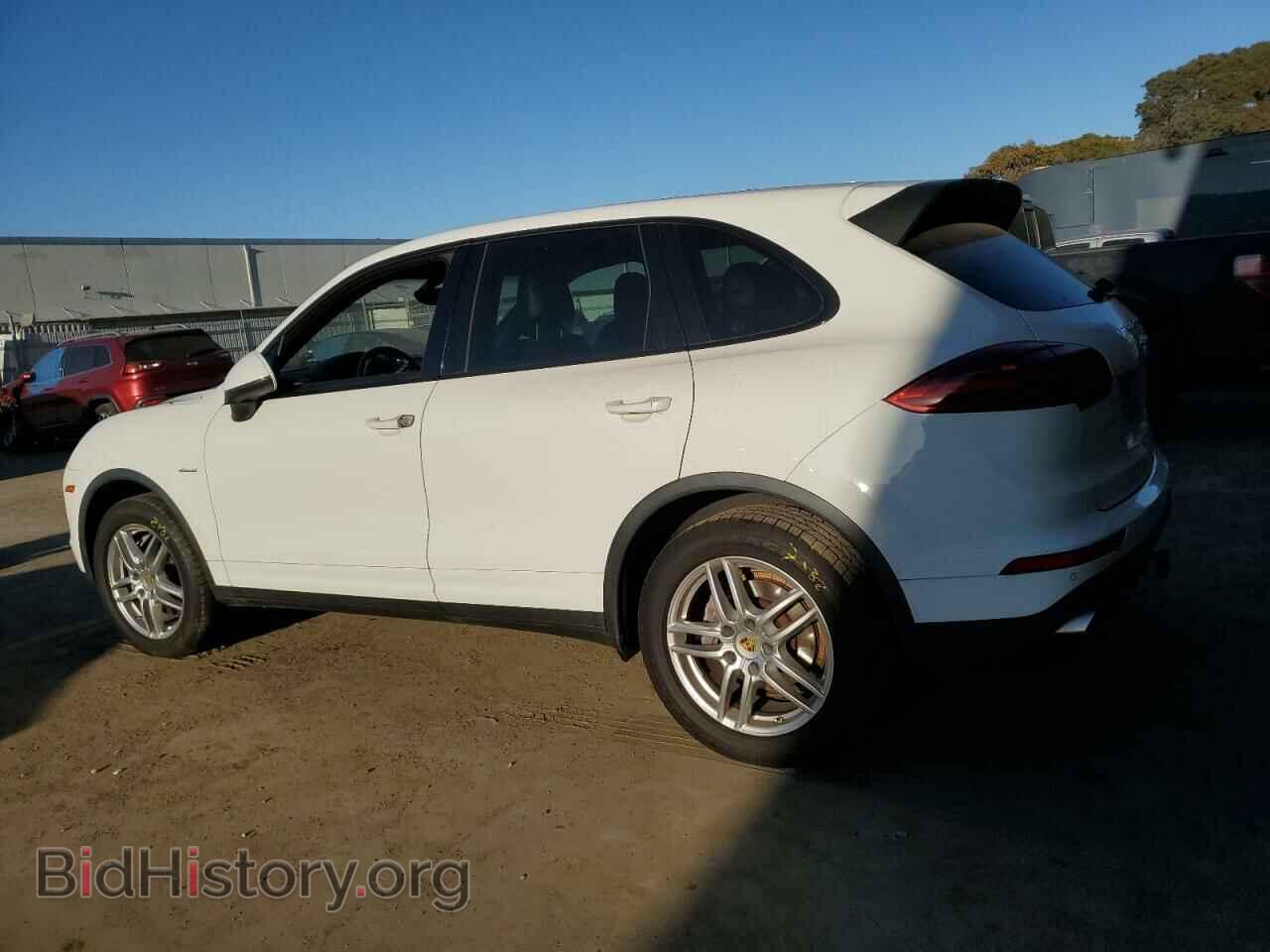 2015 PORSCHE CAYENNE - VIN: WP1AF2A2XFLA37948 - Фото 2
