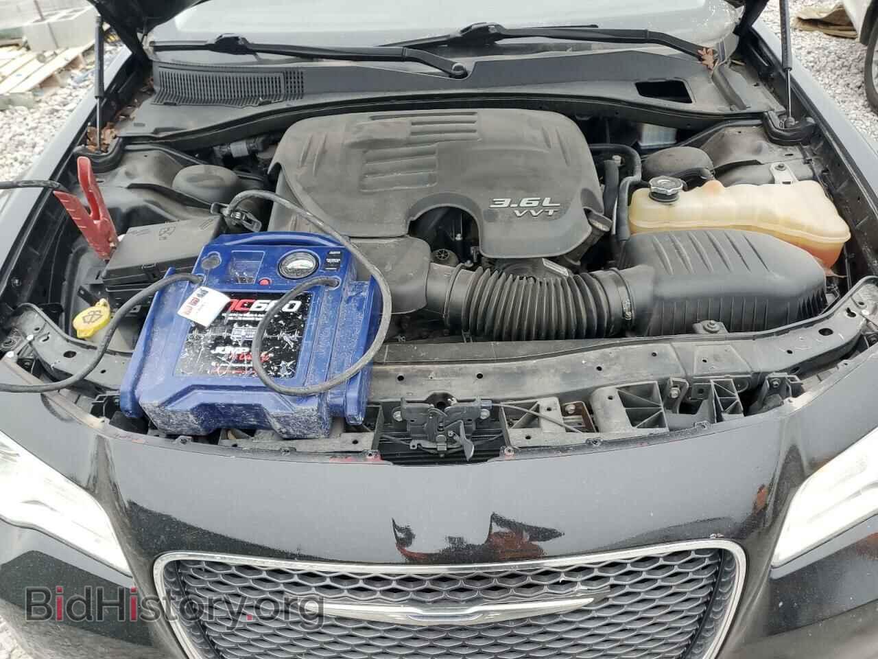 2019 CHRYSLER 300 - VIN: 2C3CCAAG9KH569602 - Фото 11