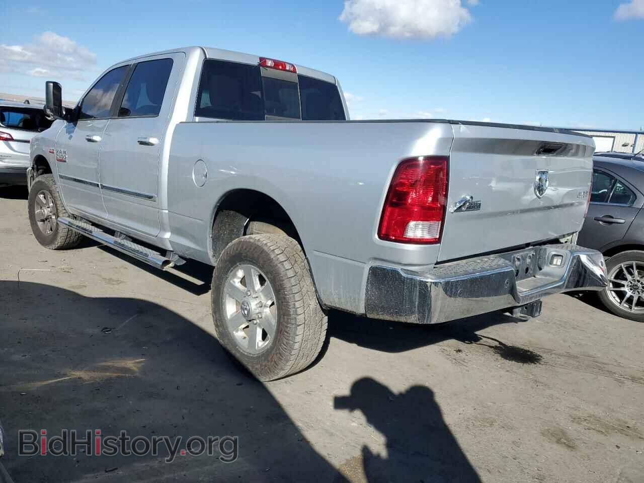 2015 RAM All Models - VIN: 3C6UR5DJ4FG501301 - Photo 2