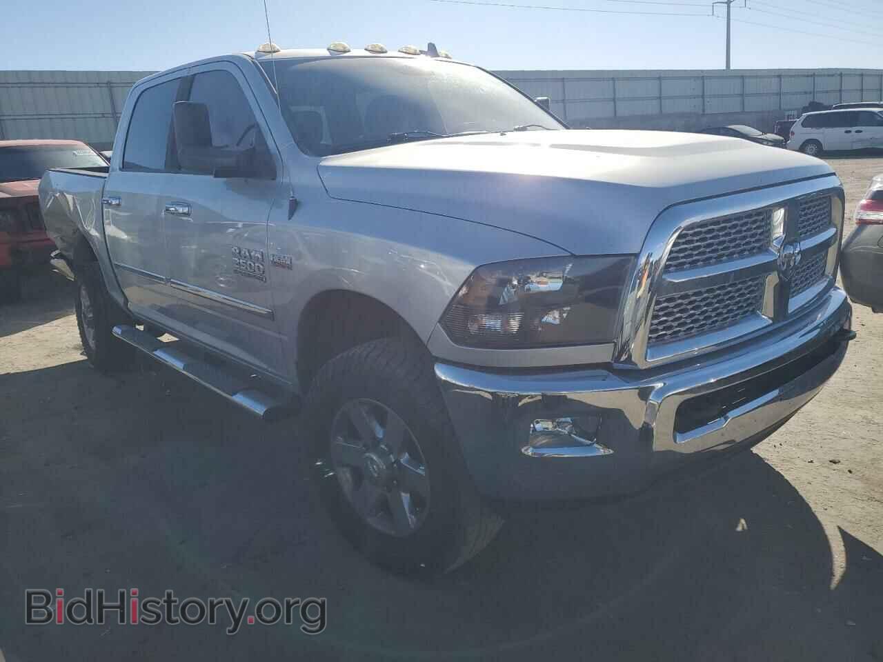 2015 RAM All Models - VIN: 3C6UR5DJ4FG501301 - Photo 4