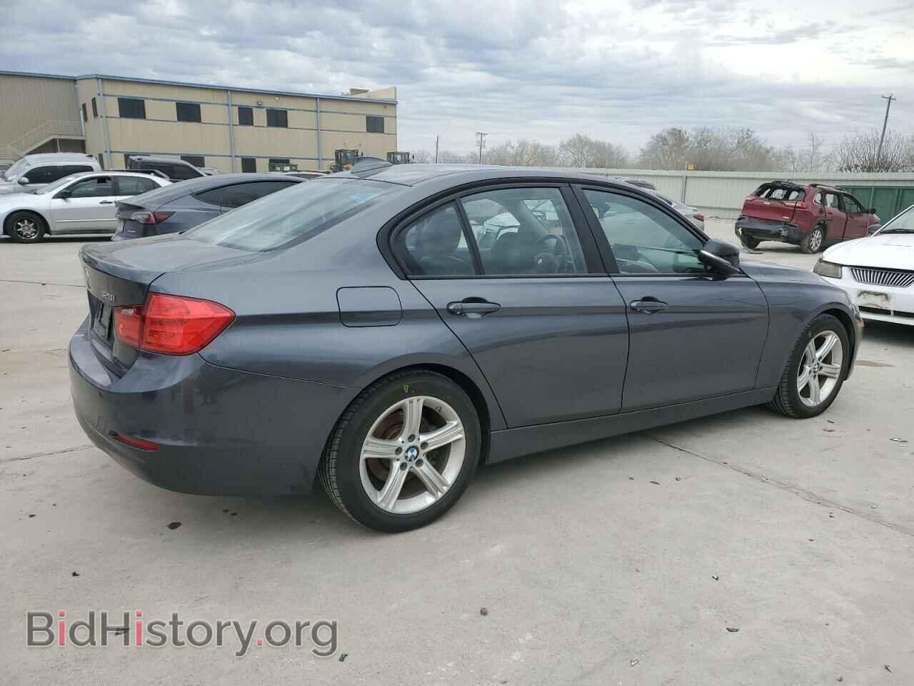 2013 BMW 3 SERIES - VIN: WBA3A5C5XDF353103 - Фото 3