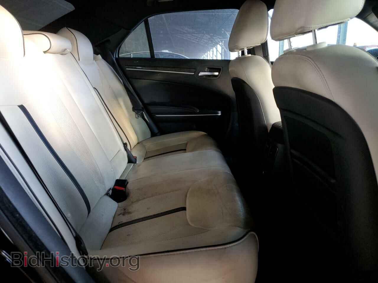 2013 CHRYSLER 300 - VIN: 2C3CCAAG2DH698249 - Фото 10