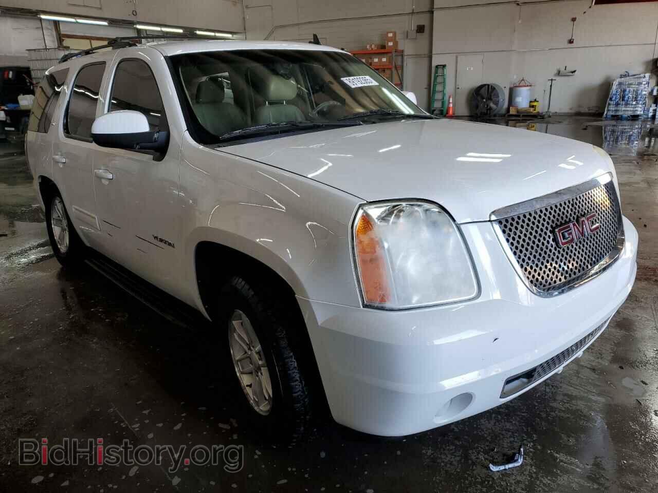 2011 GMC YUKON - VIN: 1GKS1CE06BR298945 - Фото 4