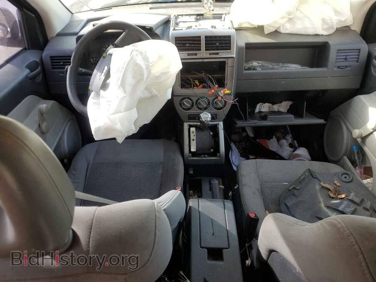 2007 JEEP COMPASS - VIN: 1J8FT47W37D210963 - Фото 8