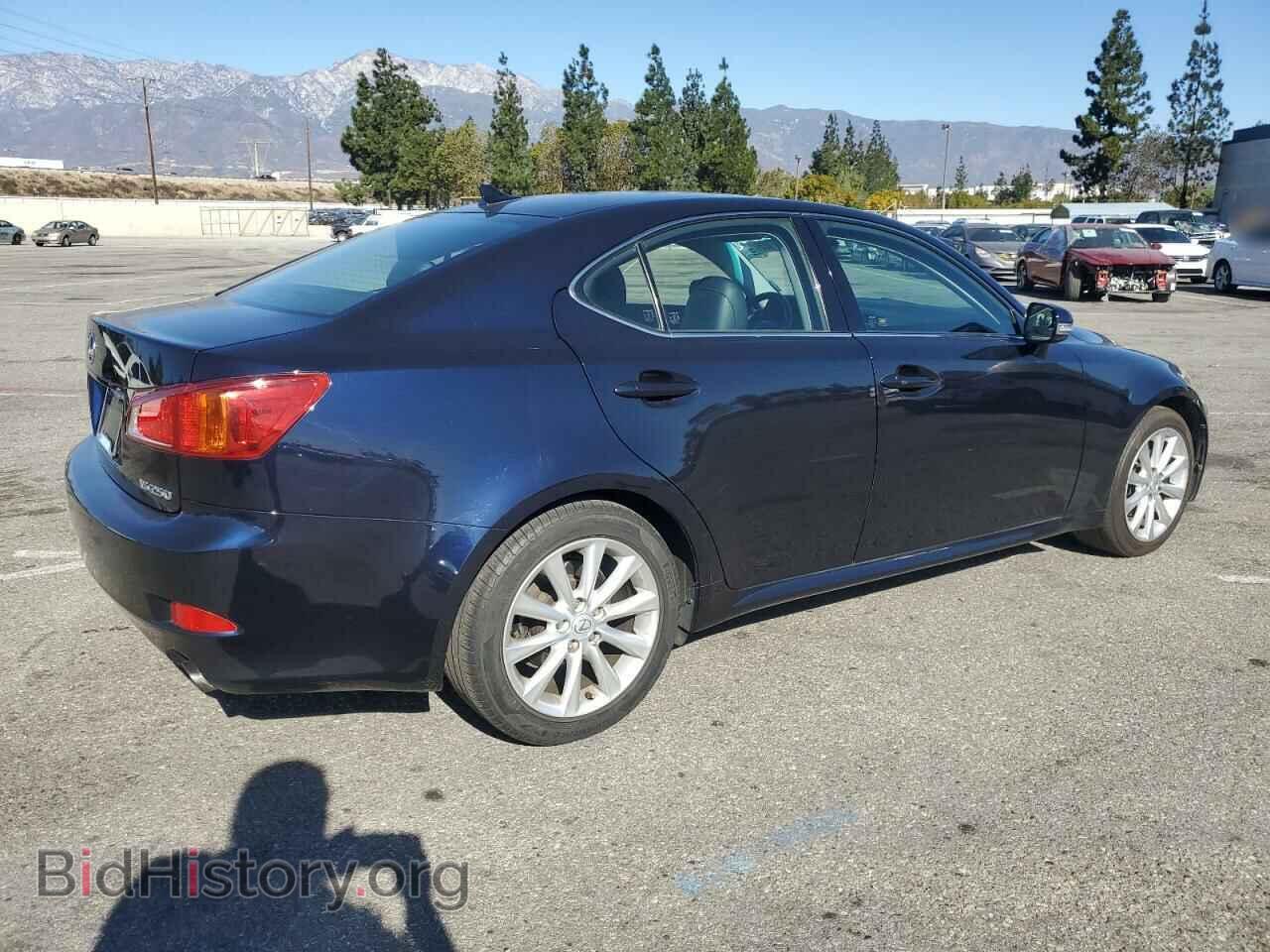 2010 LEXUS IS - VIN: JTHBF5C20A5112284 - Photo 3
