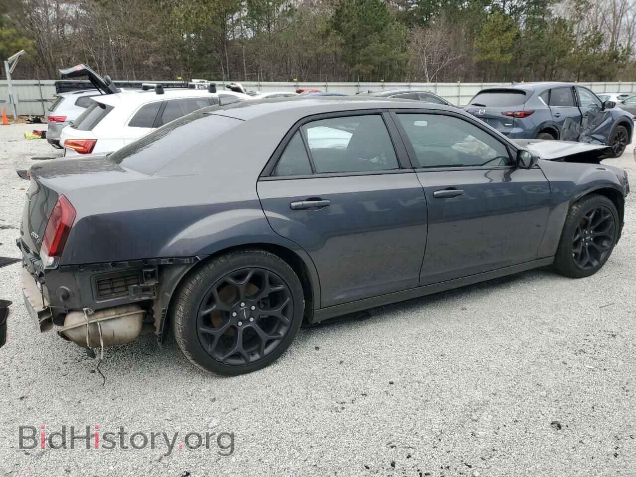 2019 CHRYSLER 300 - VIN: 2C3CCABG0KH515622 - Фото 3