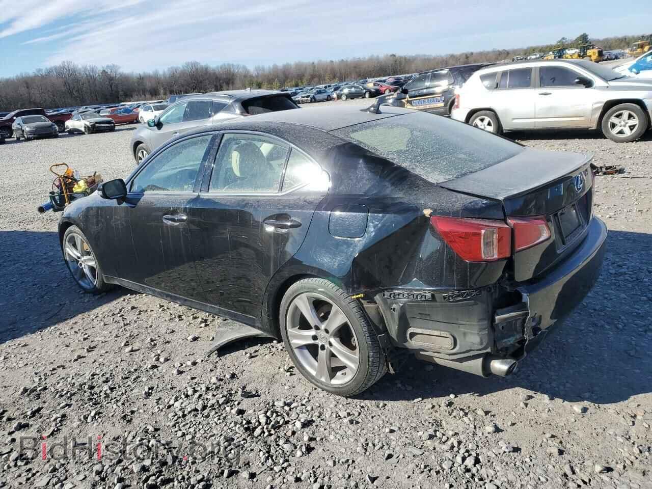 2011 LEXUS IS - VIN: JTHBF5C29B5154972 - Photo 2