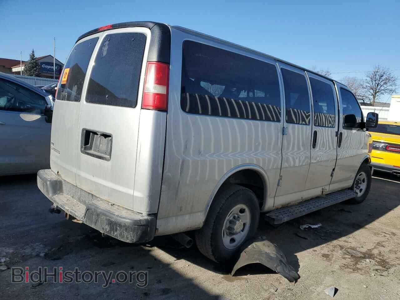 2011 CHEVROLET EXPRESS - VIN: 1GAWGRFG3B1126955 - Фото 3
