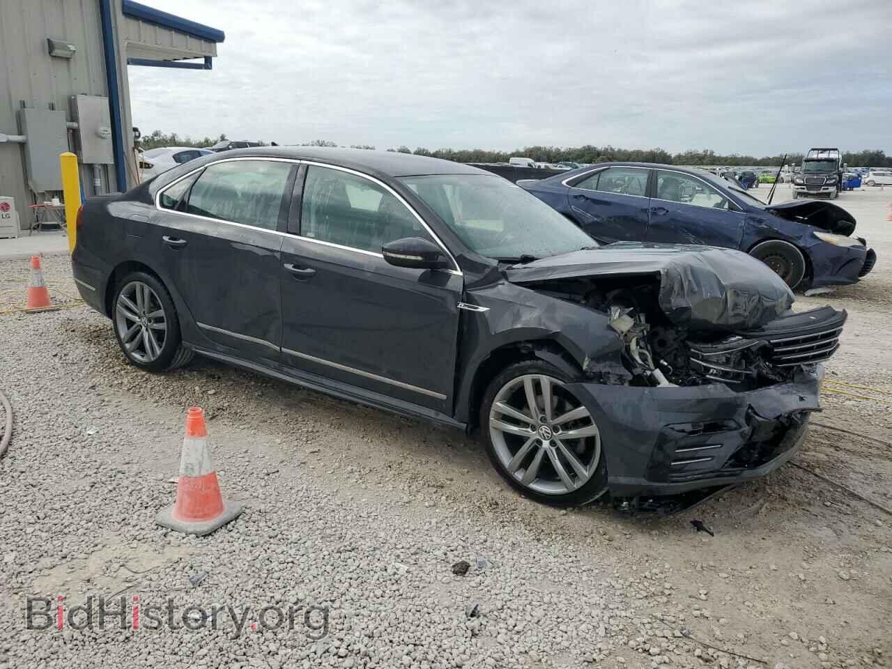 2017 VOLKSWAGEN PASSAT - VIN: 1VWDT7A36HC064433 - Фото 4