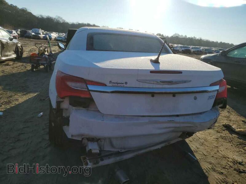 2013 Chrysler 200 (VIN 1C3BCBFG7DN546646) — photo 6 of 13
