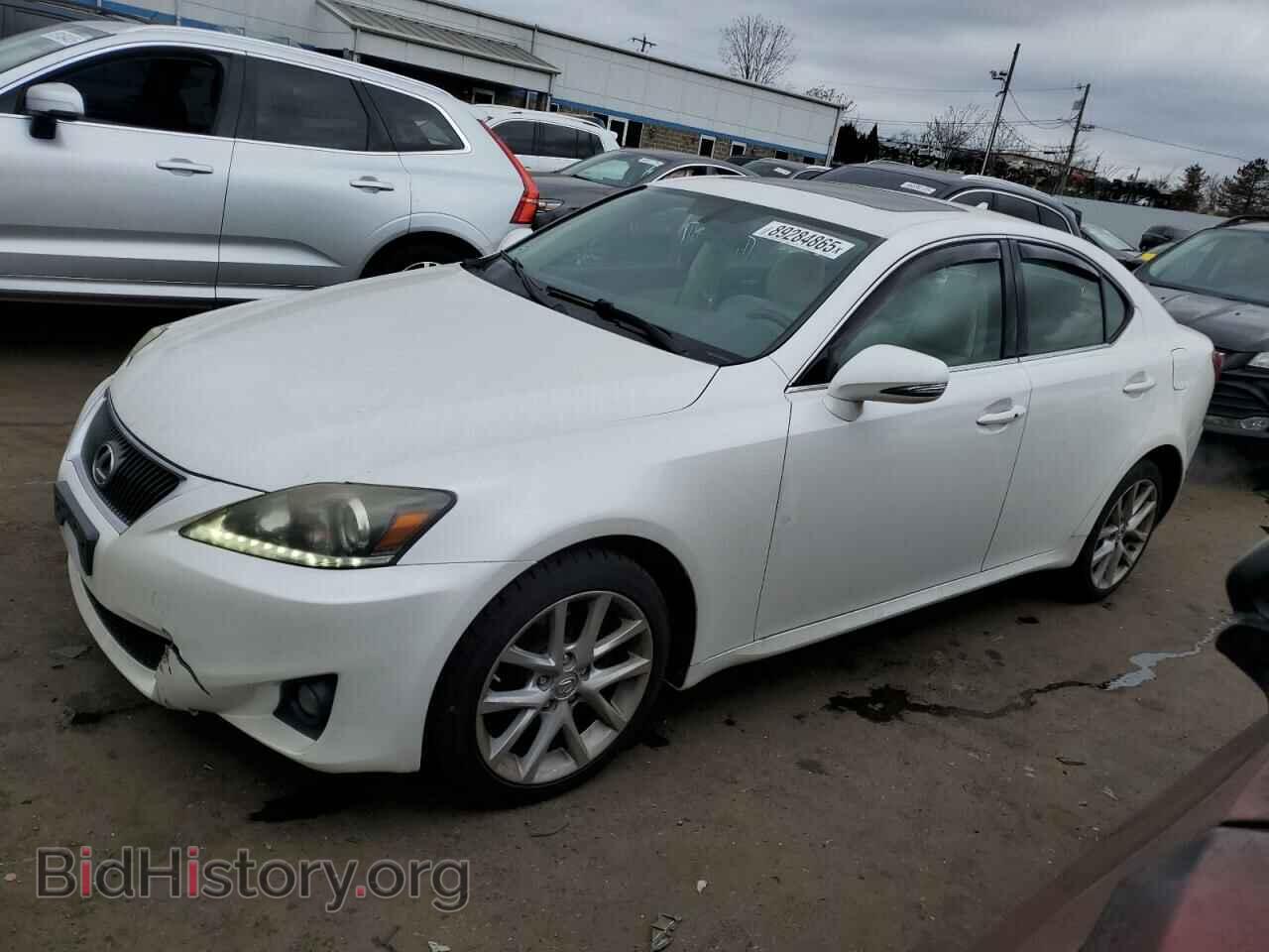 Фотография JTHCF5C20C5058377 - LEXUS IS 2012