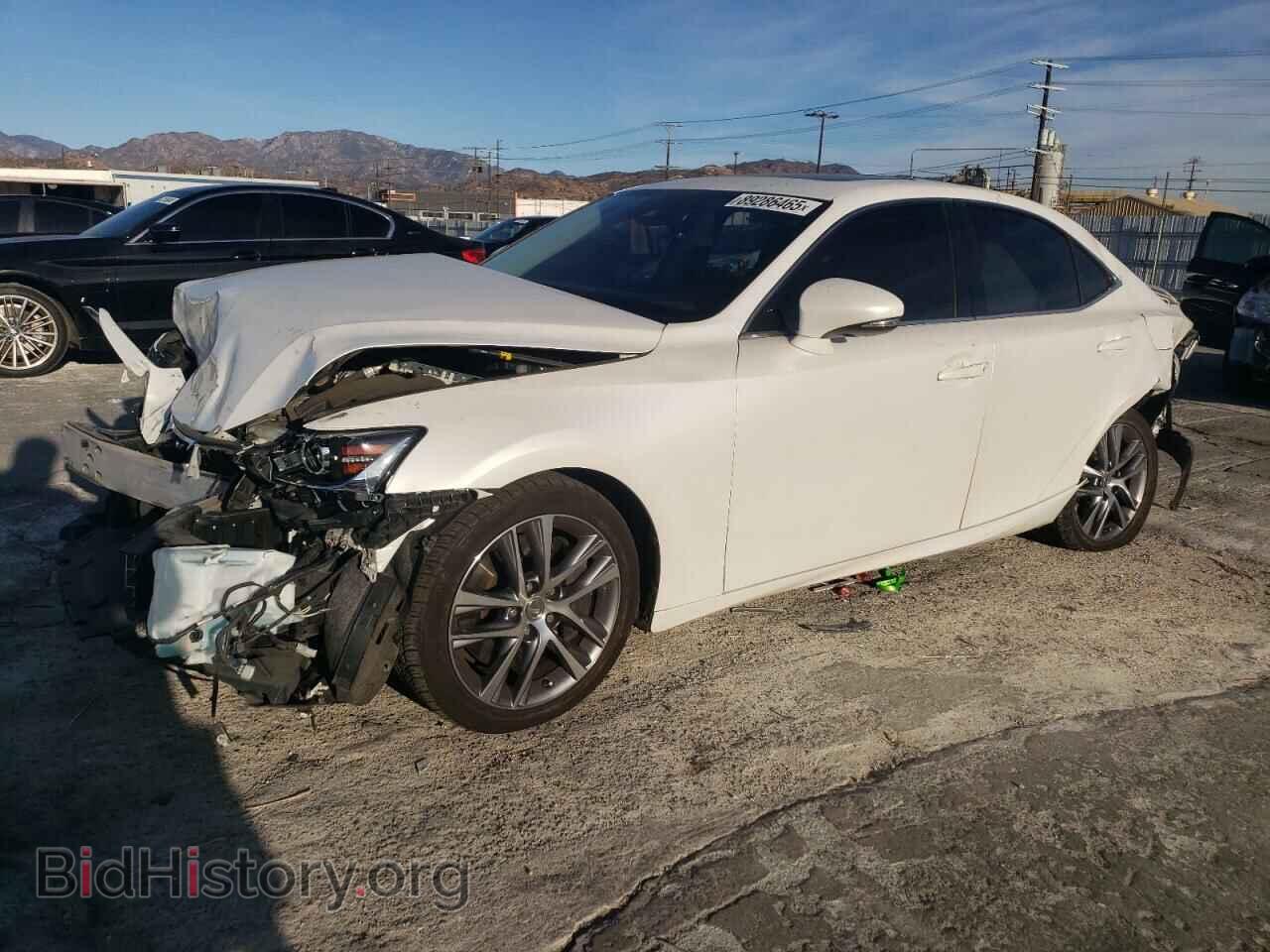 Photo JTHBA1D27J5078883 - LEXUS IS 2018