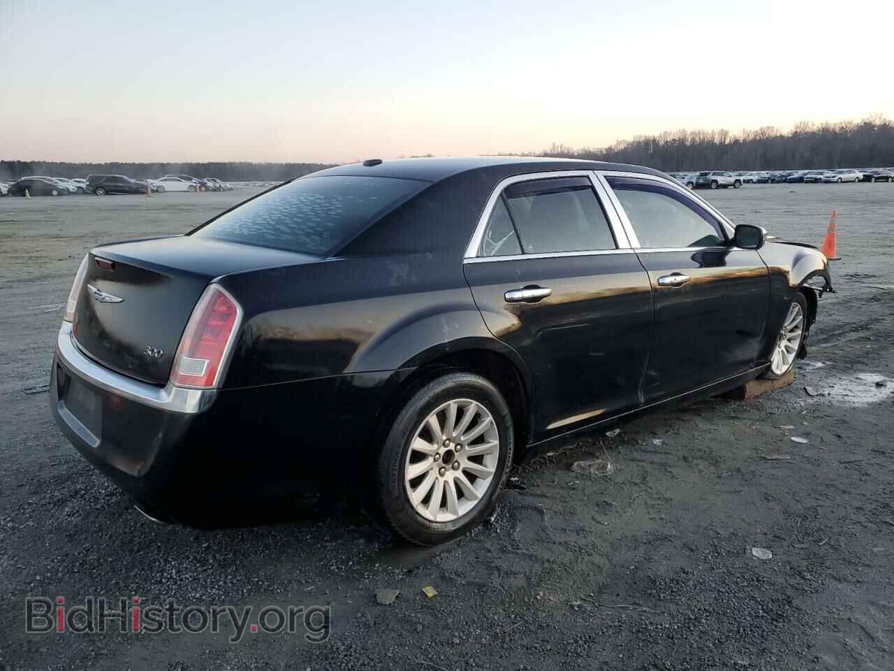 2014 CHRYSLER 300 - VIN: 2C3CCAAG2EH211651 - Фото 3
