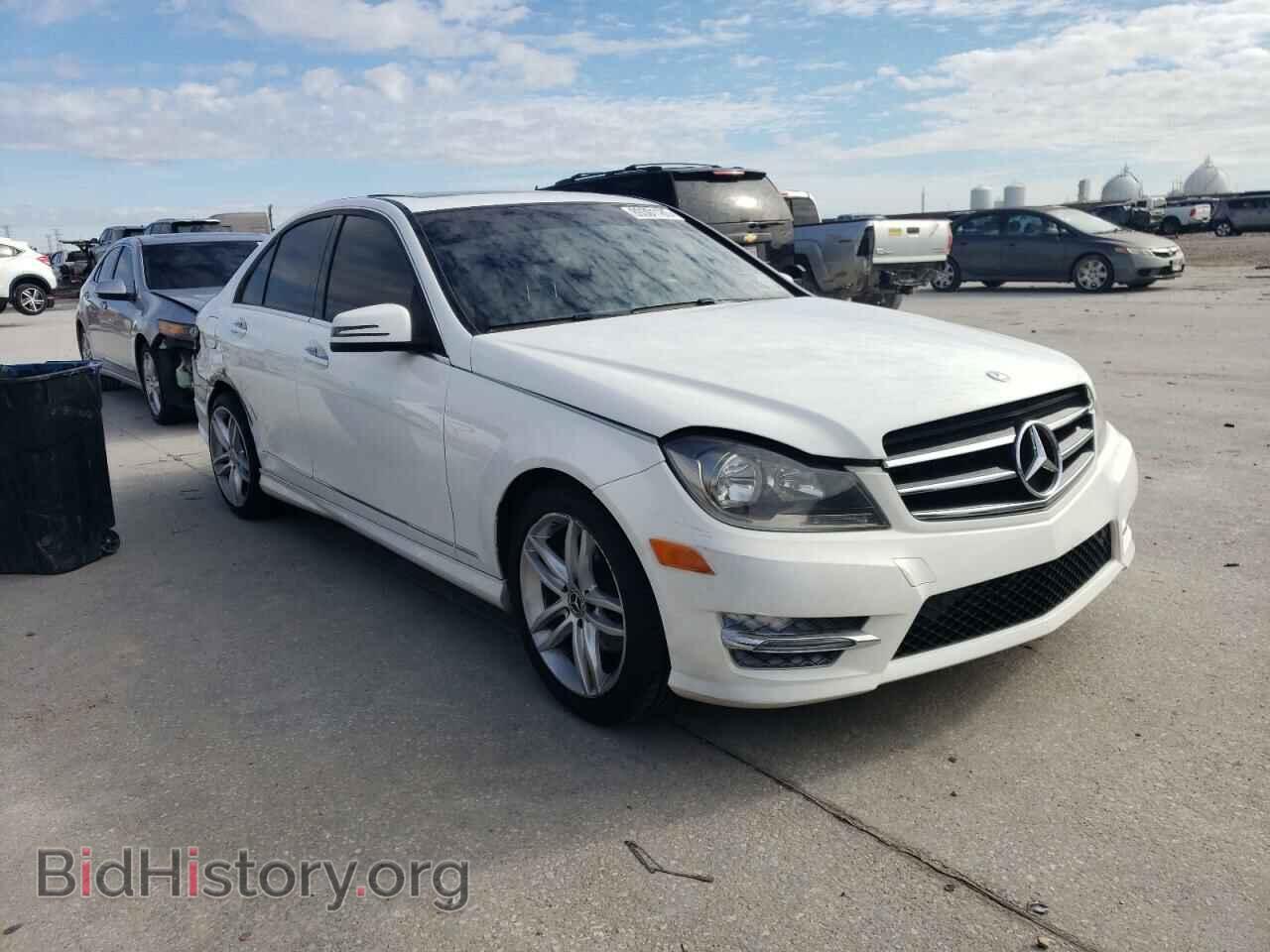 2014 MERCEDES-BENZ C-CLASS - VIN: WDDGF4HB0ER317618 - Фото 4