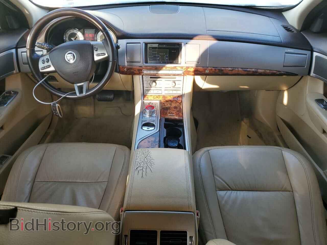 2011 JAGUAR XF - VIN: SAJWA0FB3BLR92508 - Фото 8