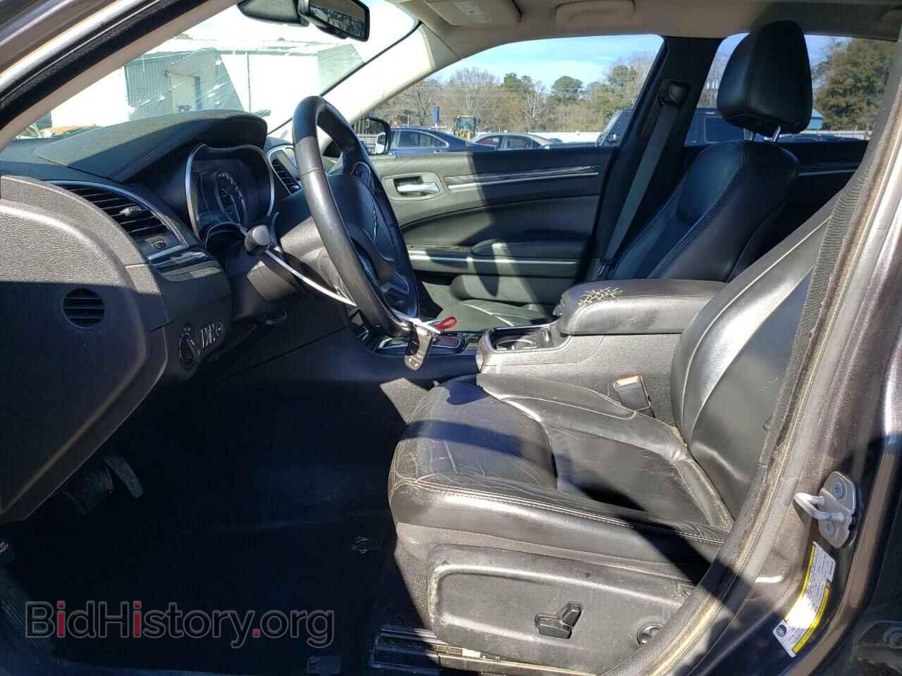 2019 CHRYSLER 300 - VIN: 2C3CCAAG5KH569015 - Фото 7