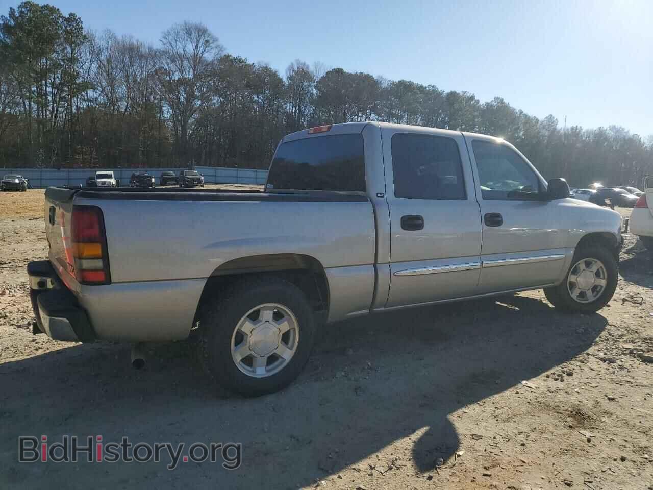 2006 GMC SIERRA - VIN: 2GTEC13Z261266324 - Фото 3