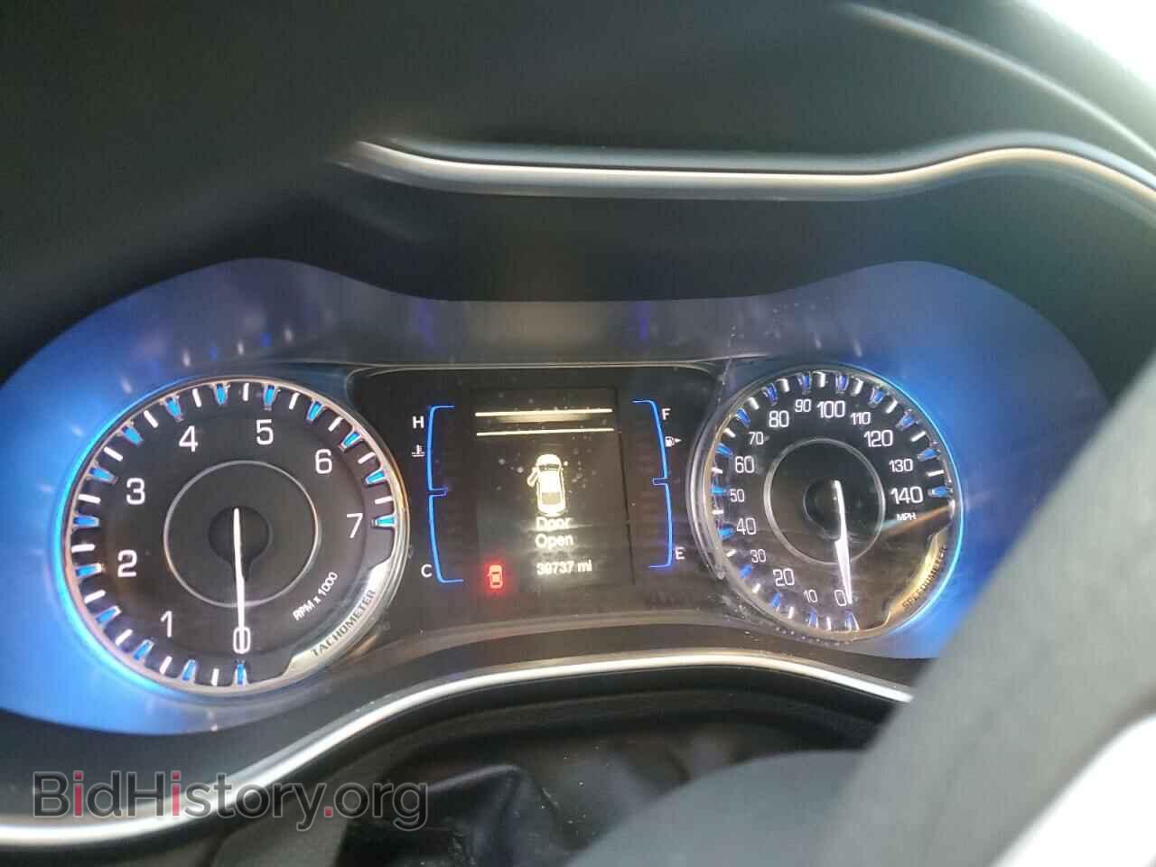 2016 CHRYSLER 200 - VIN: 1C3CCCAB4GN166920 - Фото 9