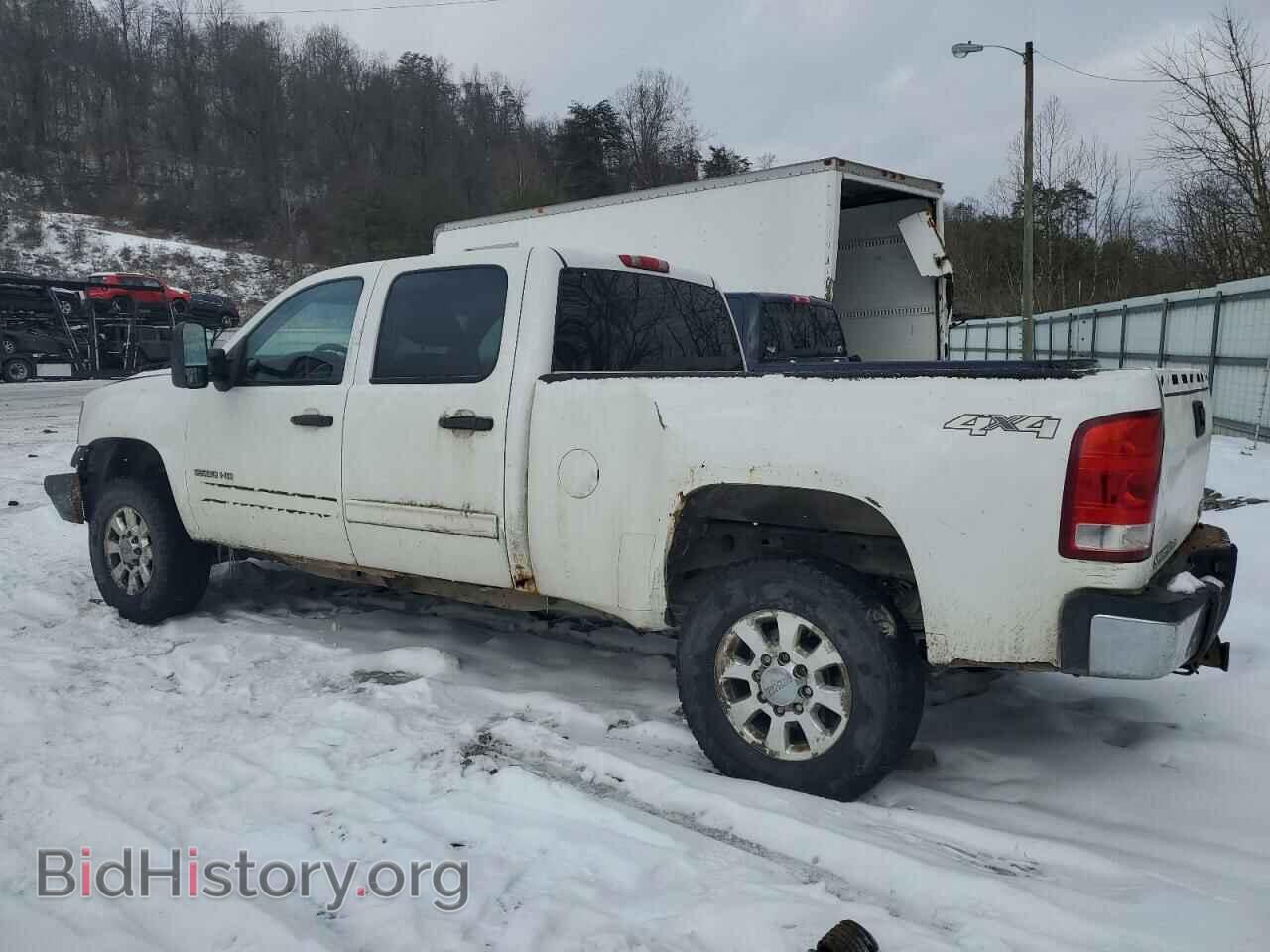 2011 GMC SIERRA - VIN: 1GT120CG7BF199197 - Фото 2