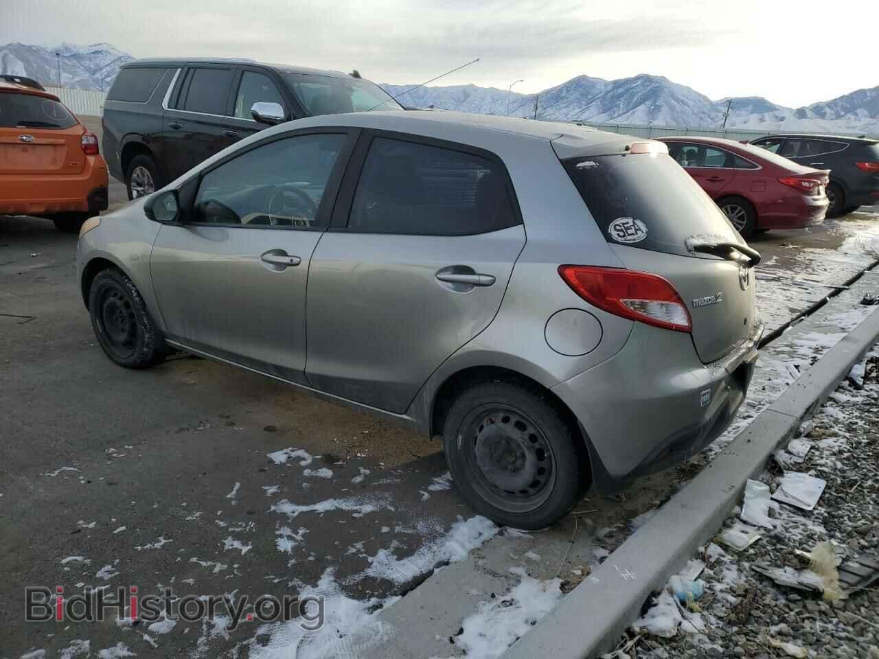 2011 MAZDA 2 - VIN: JM1DE1HY3B0103385 - Photo 2