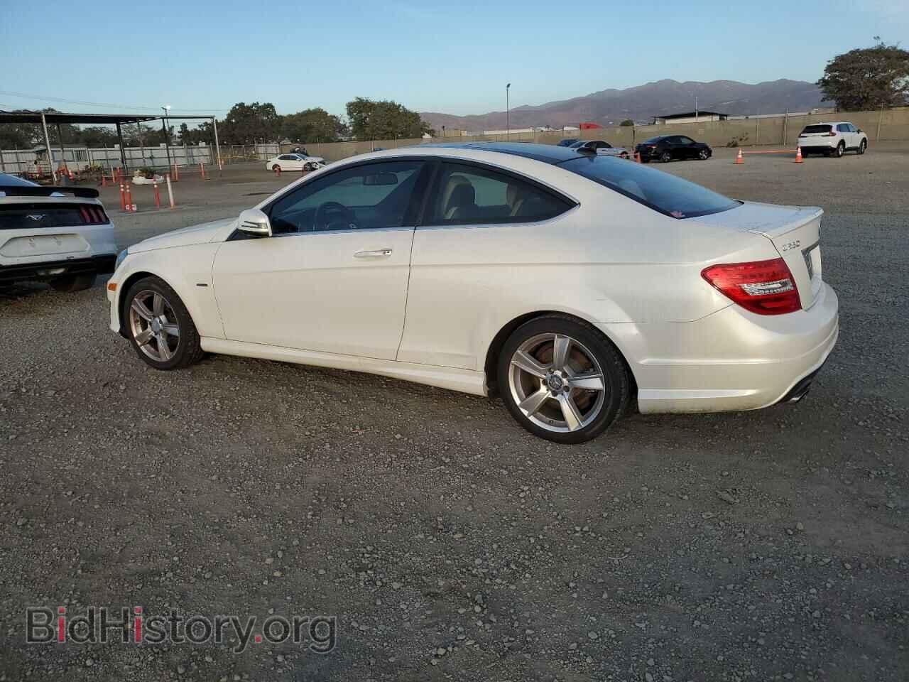 2012 MERCEDES-BENZ C-CLASS - VIN: WDDGJ4HB2CF891795 - Фото 2