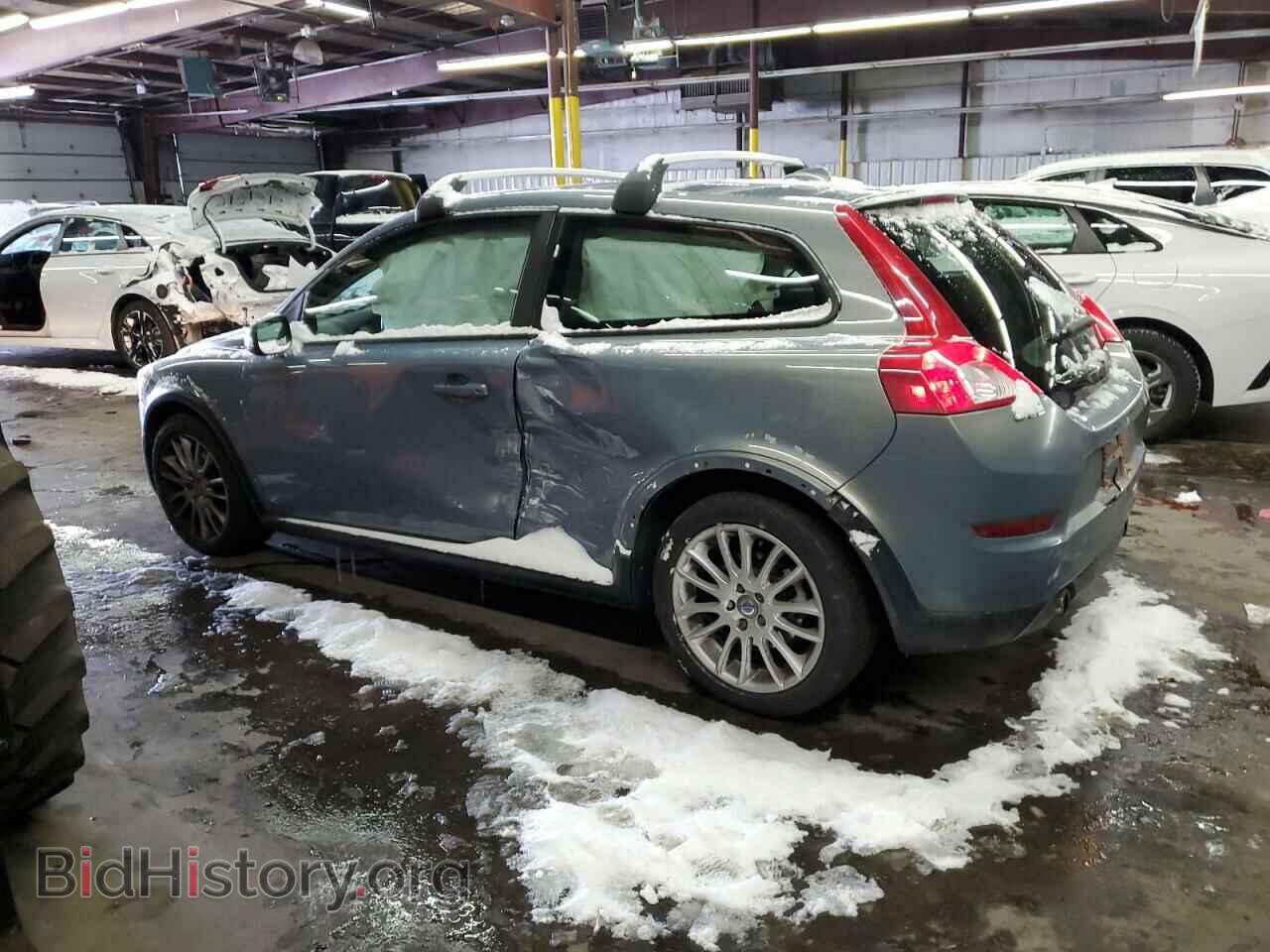 2011 VOLVO C30 - VIN: YV1672MK5B2222547 - Фото 2