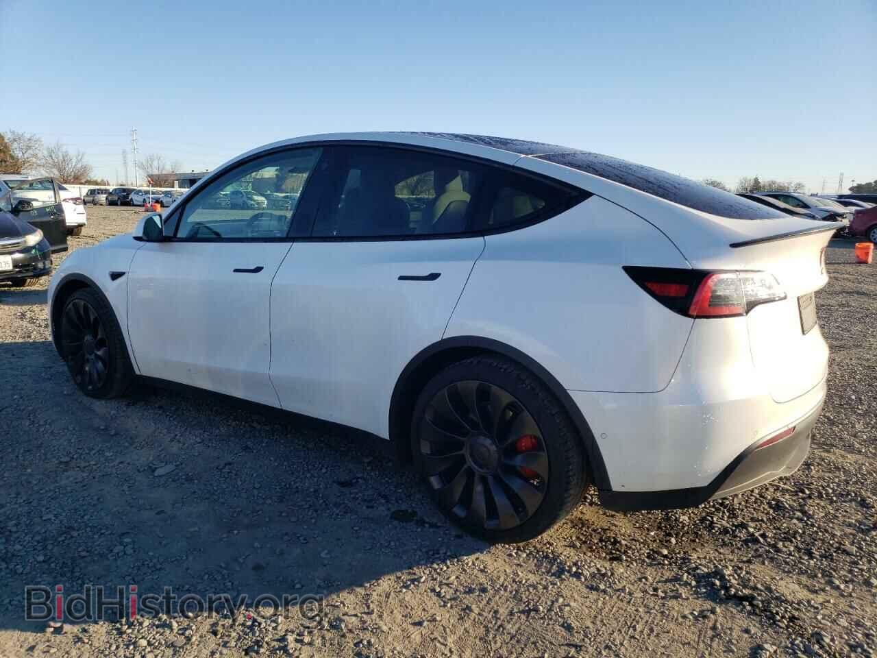 2022 TESLA MODEL Y - VIN: 7SAYGDEF6NF407299 - Фото 2