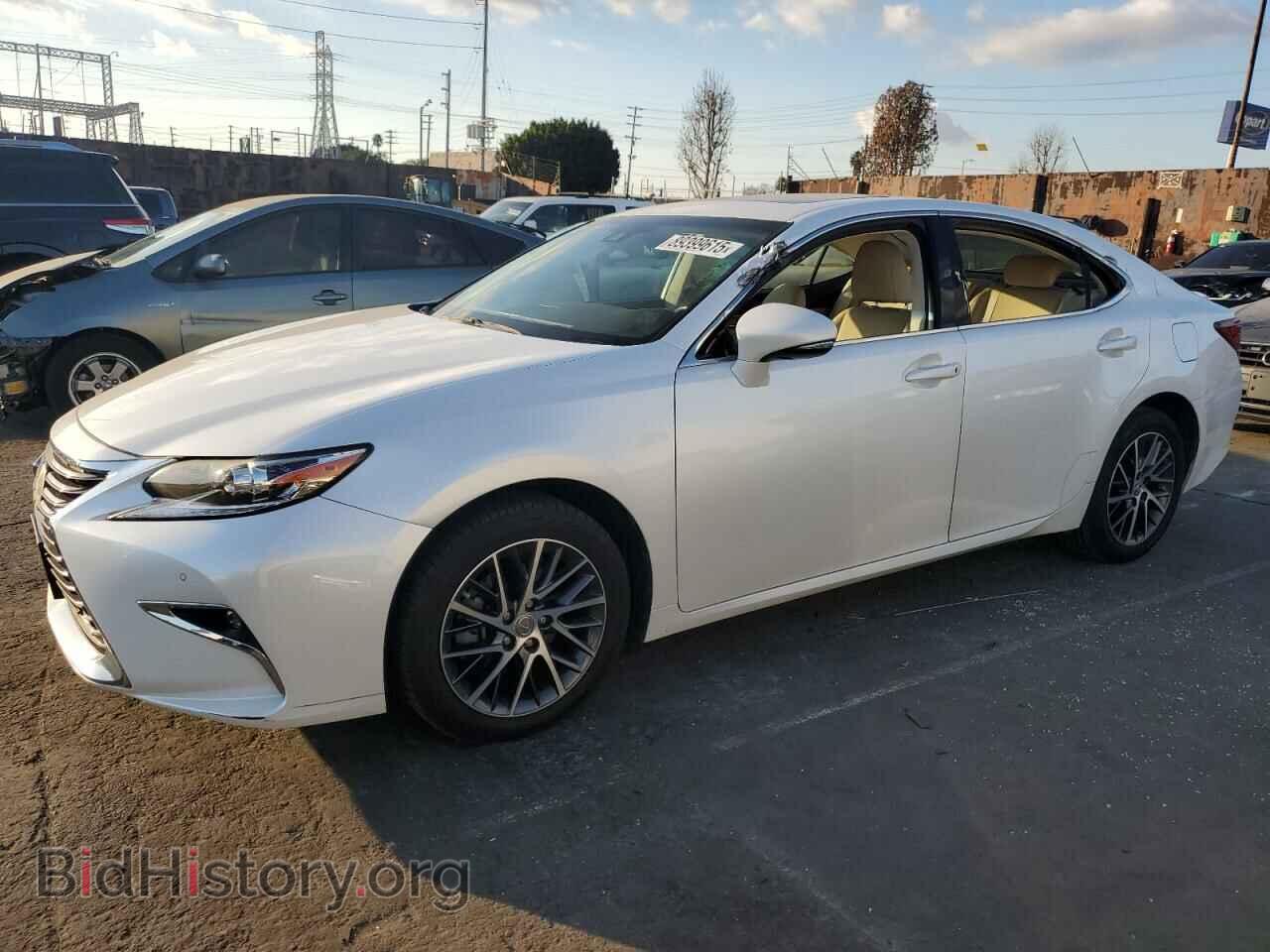 Фотография JTHBK1GG9H2247477 - LEXUS ES350 2017