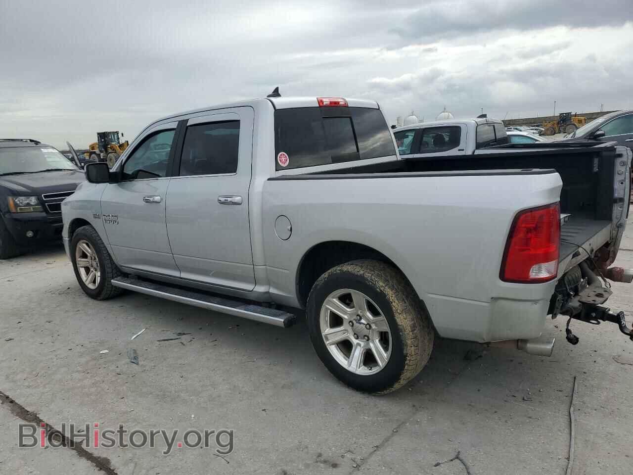 2017 RAM 1500 - VIN: 1C6RR6LTXHS662181 - Фото 2