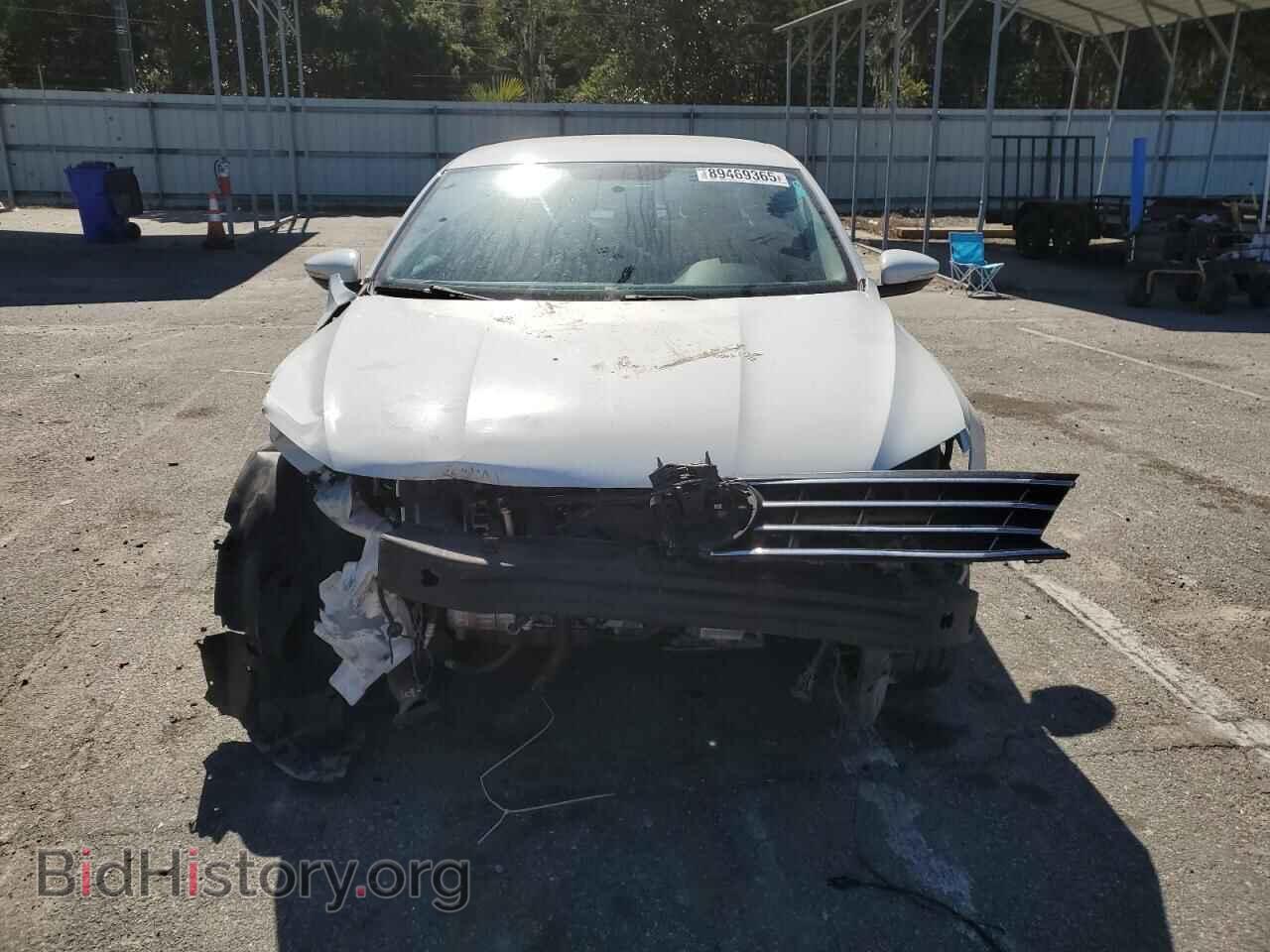 2017 VOLKSWAGEN PASSAT - VIN: 1VWAT7A37HC031489 - Фото 5