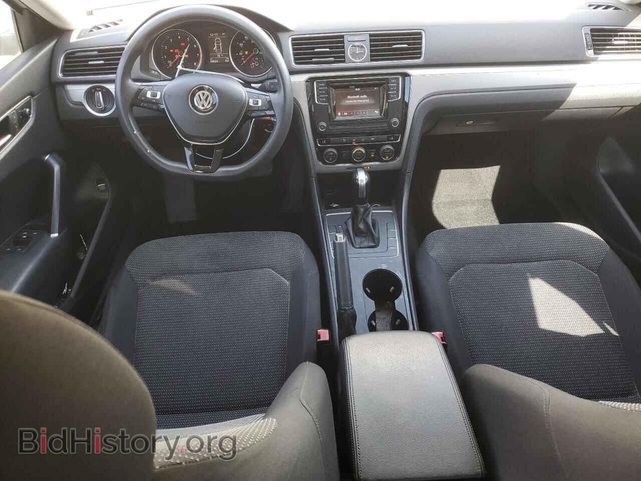 2017 VOLKSWAGEN PASSAT - VIN: 1VWAT7A37HC031489 - Фото 8