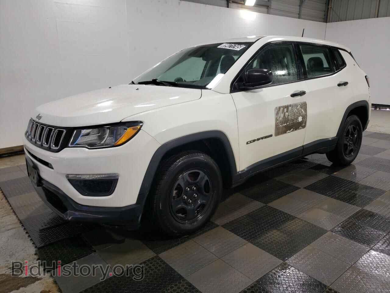 Photo 3C4NJCAB2JT136882 - JEEP COMPASS 2018
