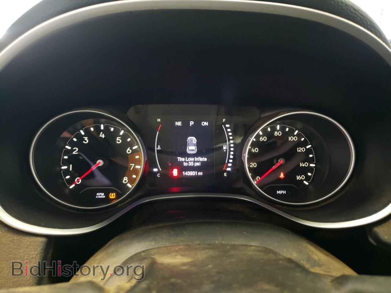 2018 JEEP COMPASS - VIN: 3C4NJCAB2JT136882 - Фото 9