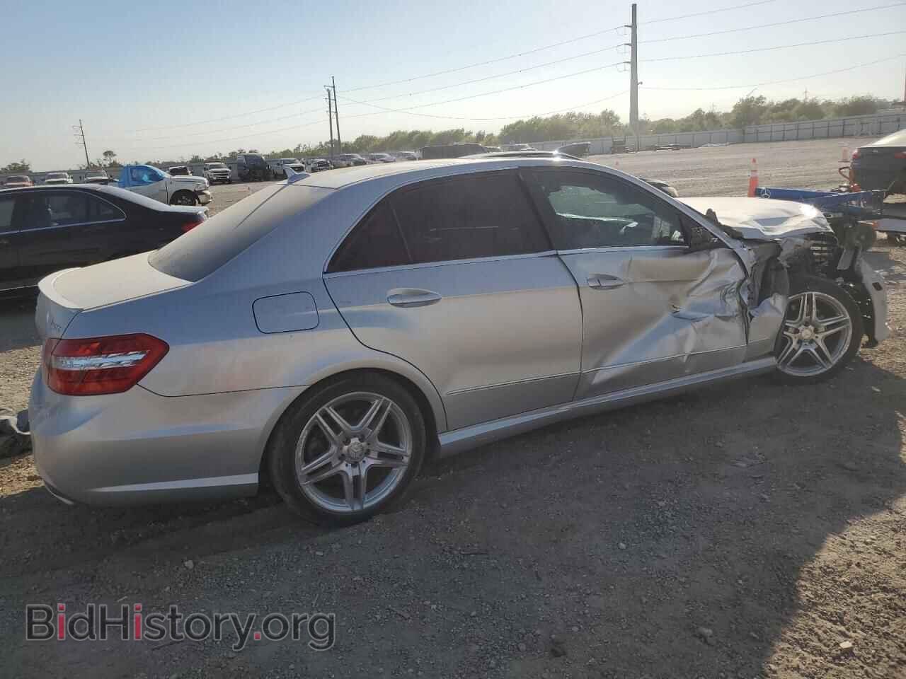 2013 MERCEDES-BENZ E-CLASS - VIN: WDDHF8JB4DA717152 - Фото 3
