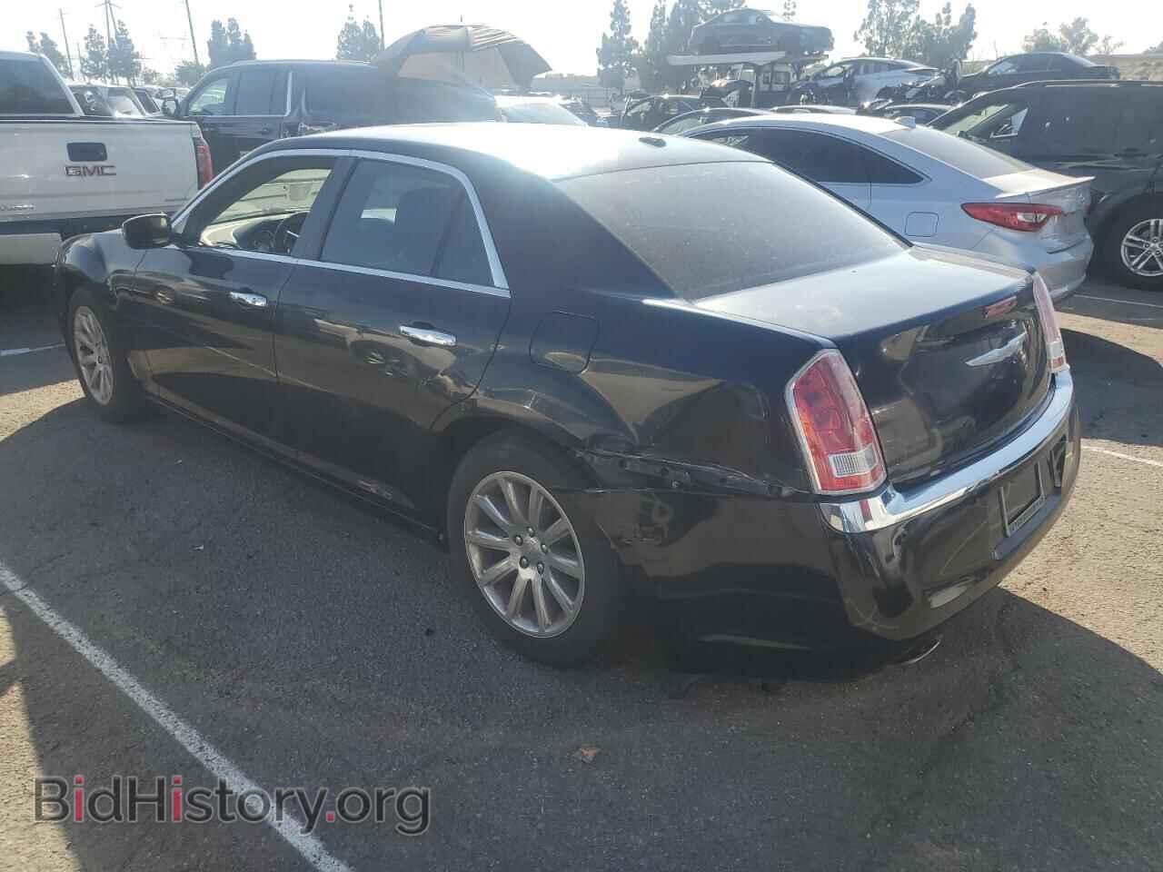 2012 CHRYSLER 300 - VIN: 2C3CCACG0CH232881 - Фото 2