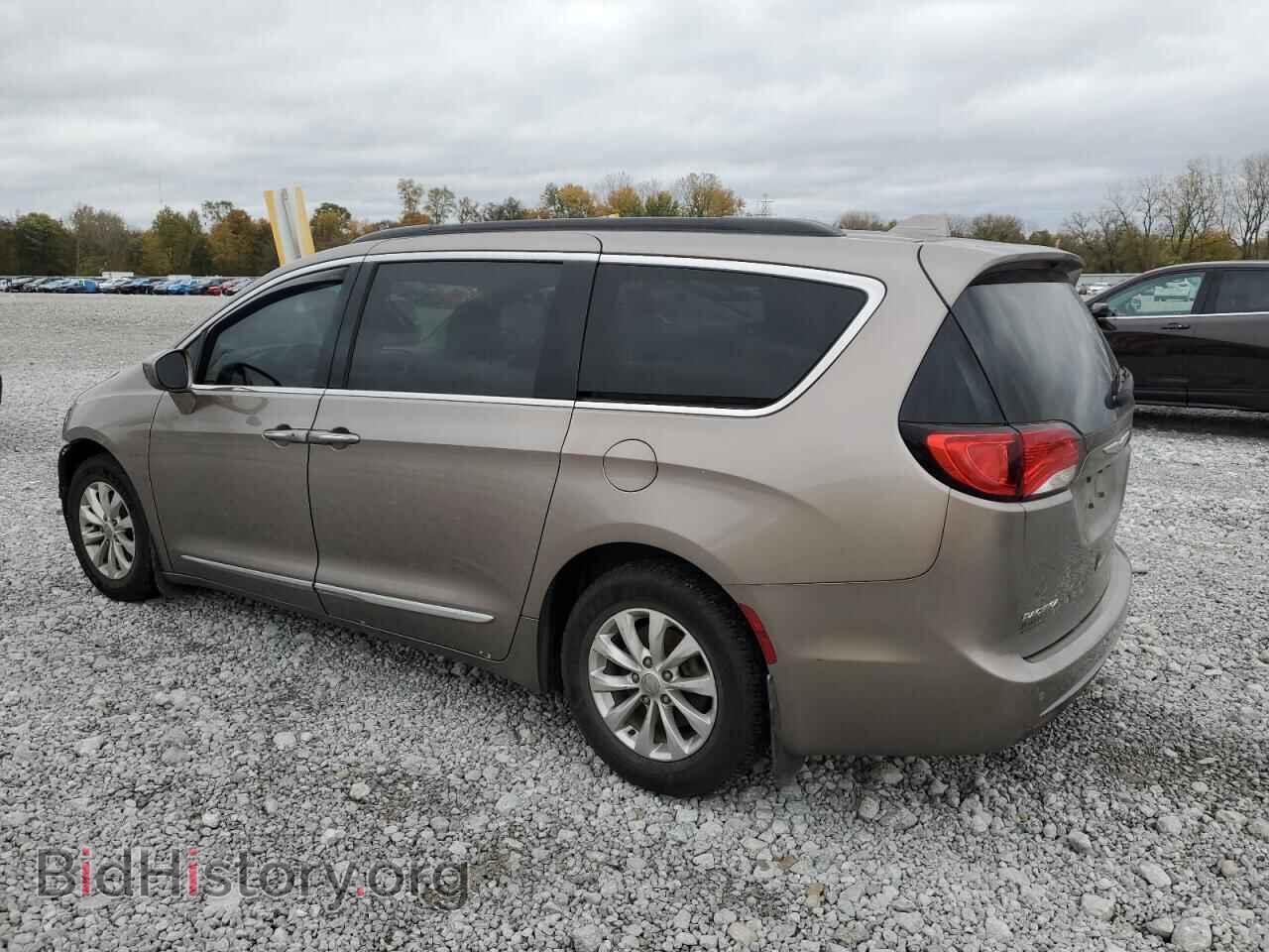 2017 CHRYSLER PACIFICA - VIN: 2C4RC1BG3HR636248 - Фото 2