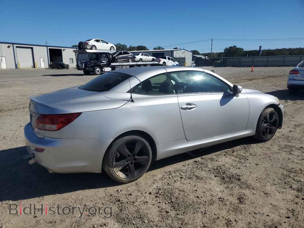 2010 LEXUS IS - VIN: JTHFE2C29A2500053 - Photo 3