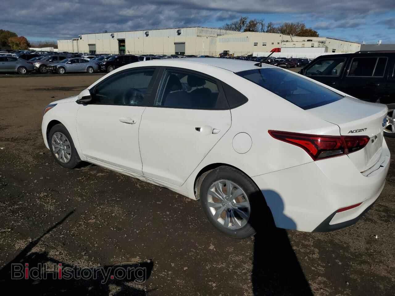 2018 HYUNDAI ACCENT - VIN: 3KPC24A36JE018230 - Фото 2