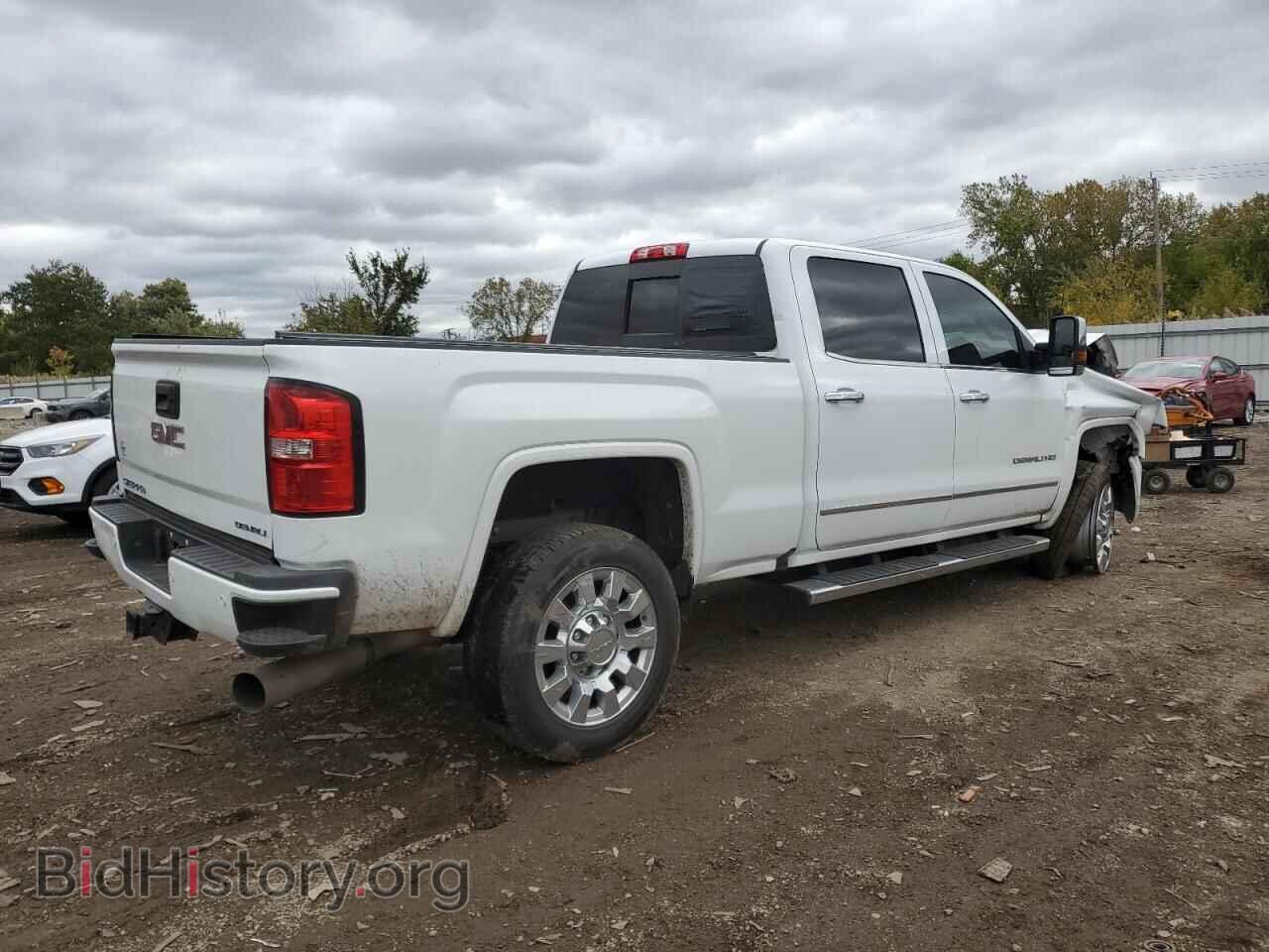 2017 GMC SIERRA - VIN: 1GT12UEY7HF110198 - Фото 3