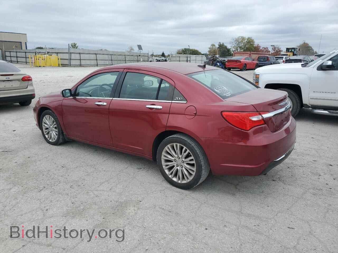 2011 CHRYSLER 200 - VIN: 1C3BC2FG7BN602033 - Фото 2